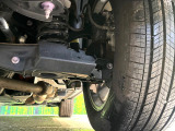 お車を安心してお乗りいただく為には、足回りの定期点検が欠かせません。サービスサポート(有償保証)では無料点検もご提供しており、安心のカーライフをお過ごしいただけるサポート体制が整っています。