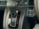 電子パーキング装着車!!ブレーキホールド機能付きで、信号待ちでも楽々です!!