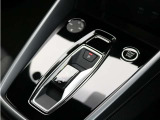 ご契約からご納車、そしてアフターフォローまで。AAA横浜青葉の専任スタッフは、お客様のAudiライフをきめ細かくサポートさせて頂きます。