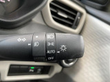 [オートライト]AUTOに合わせておくだけで夜間や、トンネル内で自動でヘッドライトが点灯します!付け忘れ消し忘れがないので楽々☆