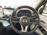 ハンドルは軽やかに回り 気持ちよく運転が出来ます!