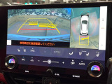 【パノラミックビューモニター】専用のカメラにより、上から見下ろしたような視点で360度クルマの周囲を確認することができます☆死角部分も確認しやすく、狭い場所での切り返しや駐車もスムーズに行えます。