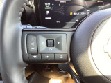 ハンドルにもスイッチが付いておりオーディオの操作やメーター内のディスプレイ操作が可能です!!