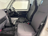 【車内ルームクリーニング済】専門スタッフにより車内はきれいにルームクリーニングを行っております。