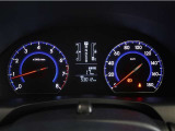 とっても見易いメーターです。夜間時はラグジュアリーな気分にさせてくれる照明が魅力ですので、夜のドライブも楽しみになりますよ♪