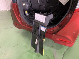 電動式の車いす収納装置を装備。35kgまでの車いすをスムーズに収納できます。