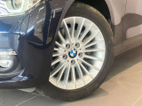 BMW純正アロイホイールはモデルやパッケージに合わせてデザインされています。洗練されたデザインで、足元の個性を引き立てます。