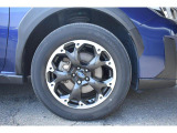 純正17インチアルミホイル/タイヤサイズは225/60R17です