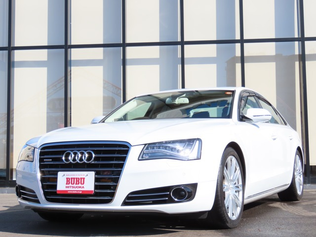 A84.0 TFSI クワトロ 4WD