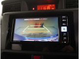 バックモニターで、後方を確認しながら安心して駐車することができます。運転初心者も熟練者も必須の機能ですよ!