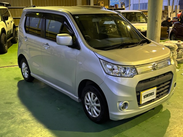 ワゴンRスティングレー X 4WD 