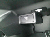 HDMI接続口はグローブボックス内にございますよ♪(スマホ等の映像がナビ画面にて視聴可能)