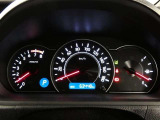 とっても見やすいメーターです。夜間時はラグジュアリーな気分にさせてくれる照明が魅力ですので、夜のドライブも楽しみになりますよ♪