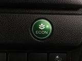 ★ECONスイッチ★ エコドライブを加速しよう!スイッチをONにすると、運転の仕方によるロスを抑え込み燃費をよくするようクルマが頑張ります(*^ー^*)燃費向上にチャレンジ♪