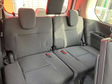 3列目のシートも座り心地が良く、足元も広いので快適に過ごせます♪