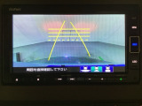 バックでの車庫入れも安心です! リアカメラが付いているバックモニター付のナビを装備しております。操作線もついており距離感も画面から確認できます。