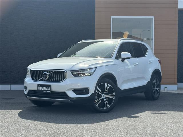 XC40 B4 AWD インスクリプション 4WD 4WD 本革シート