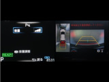 コーナーセンサーを車の前後に装備。障害物までの距離に応じて警告音を変えてお知らせ。縦列駐車時や駐車場・車庫等での取り回しをサポートします。詳細は販売店スタッフまでお尋ね下さい。