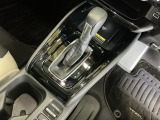 発進時から滑らかに加速する無段階変速のCVTはストップ&ゴーの多い街の中も快適です
