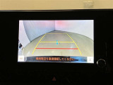 バックガイドモニターで、後方を確認しながら安心して駐車することができます。運転初心者も熟練者も必須の機能ですよ!