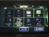 車内でCD DVD等、様々なメディアが楽しめます。
