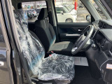 ウォークスルーなので車内の移動も楽にできます