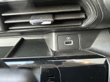 USBソケットも付いてますのでスマホの充電も可能です!