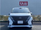 お支払い総額は県内登録・店頭納車にての表示をさせて頂いております。登録のご住所によって県外登録費用が必要となりますし、ご依頼によっては別途陸送費用が必要となる事も御座います。