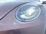 ●HIDヘッドライト:明るく前方を照らしてくれるので、悪天候や夜間の走行時も視界良好で安心してお乗りいただけます。