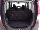 広々としたラゲージスペースを備えています。大きなものや長さのある荷物もしっかりと積み込めます。