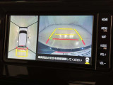 後方の見える安心をお届けするバックガイドモニター付:バックするときのアシストラインもあって楽々バック!車庫入れや縦列駐車をサポートし、苦手な駐車も安心です!今やもう手放せない装備ですネ♪