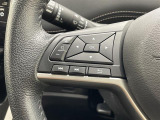 【 ステアリングスイッチ 】手元のスイッチでナビ操作が可能です。非常に便利な機能です。取り付けのナビによってはオプション設定となっております。