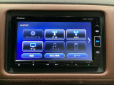 ナビゲーションはフルセグTV、インターナビ対応のGathers純正メモリーナビを搭載しています。Bluetoothオーディオ機能がありますので、スマートフォンなどの音楽も再生できます。