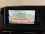 バックカメラが付いているので後方確認が非常にしやすいです。今や運転初心者も熟練者も必須装備!ついていて損はないですね♪