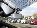 もしもの時のドライブレコーダー搭載!事故や煽り運転の証拠にもなりますね