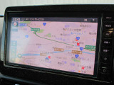 日産純正の地デジ対応ナビゲーションが装着されてます。