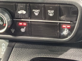 フロント両席にはシートヒーターが付いています!寒い日に便利な装備ですね。