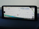 マツダコネクトの10.25インチワイドセンターディスプレイです。『Android Auto』『Apple CarPlay』や独自のコネクテッドサービスに対応したインターフェイスシステムです。