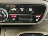 運転席/助手席シートヒーターで寒い日もすぐに温かくなり快適に過ごせます。2段階の温度調整が可能です