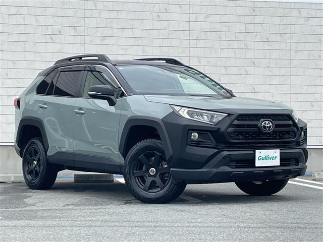 RAV4 2.0 アドベンチャー オフロードパッケージ II 4WD 本革シート