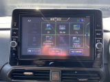 日産純正ナビゲーションには、フルセグTV・CD再生・DVD再生・ブルートゥースオーディオなど様々なソース機能が付いています。是非、お気に入りの音楽で楽しい運転の時間をお過ごし下さい。