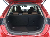 ワゴンならではの広々としたラゲージスペースを備えています。ライフスタイルに合わせていろいろな物を積み込めます!