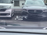 ★ヘッドアップディスプレイ★を装備!!運転席の前方にディスプレイを設置して車速/シフト位置などの情報や警報を表示してドライバーにお知らせしてくれます!