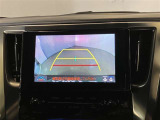 車庫入れも安心のバックガイドモニターが付いています!