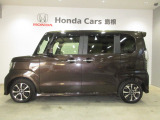 ホンダ独自の技術センタータンクレイアウト採用!室内空間を犠牲にすることなく低床低重心を実現しました。乗り降りもラクラクです♪