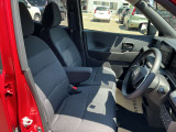 タバコの焦げやシートの磨り減りなどもなく、とても状態良く保たれています。
