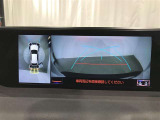 【パノラミックビューモニター】専用のカメラにより、上から見下ろしたような視点で360度クルマの周囲を確認することができます☆死角部分も確認しやすく、狭い場所での切り返しや駐車もスムーズに行えます。