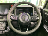 【純正革巻きステアリング】上質な革を使用することで、手にしっかり馴染みとても運転しやすいハンドルです♪