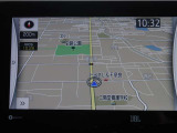 ナビゲーションを装備。タッチパネル式で使いやすく、お出かけもラクラクです。