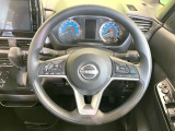 ステアリングも使用感が少なく、きれいな状態となっております♪